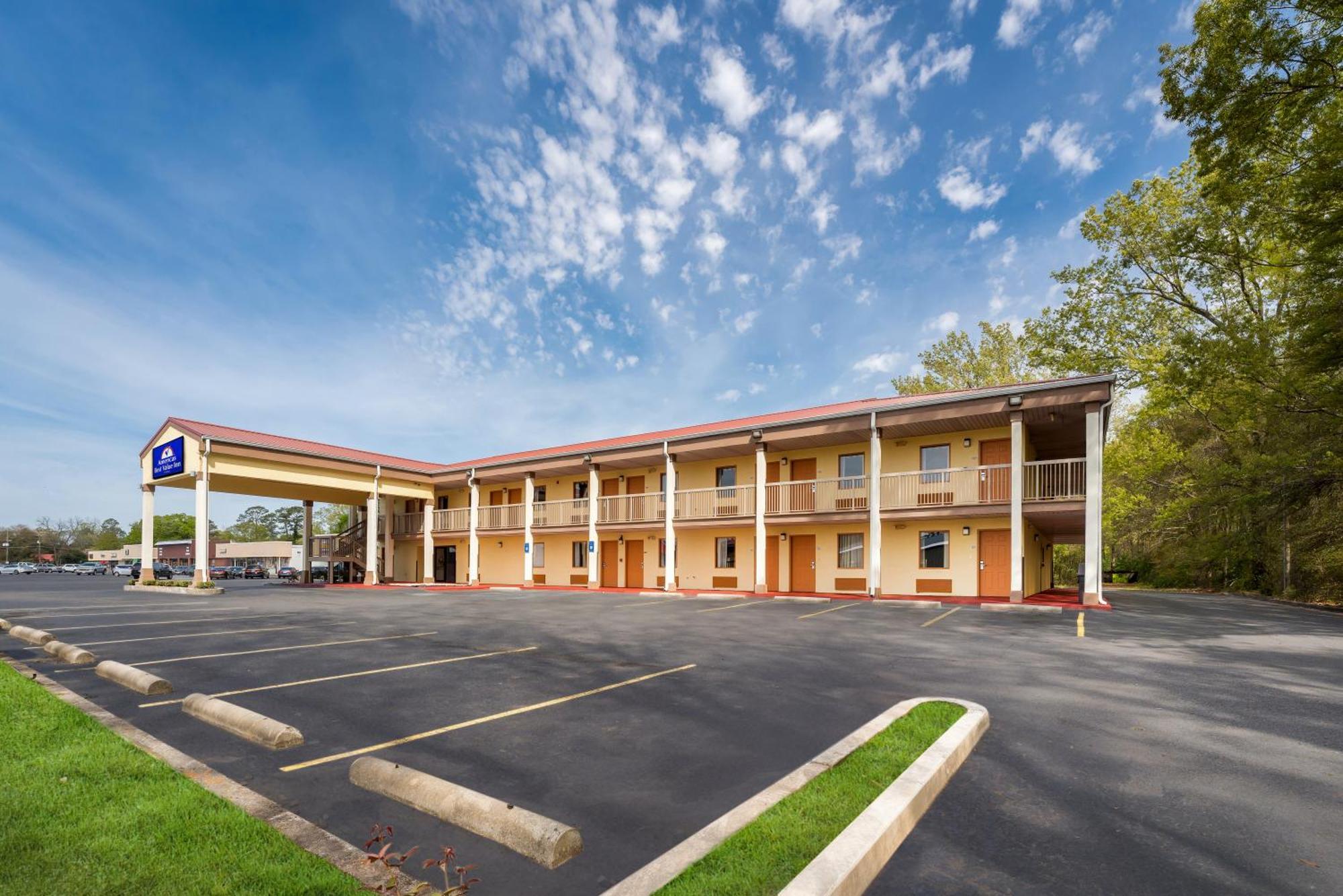 Americas Best Value Inn-Montezuma Екстер'єр фото